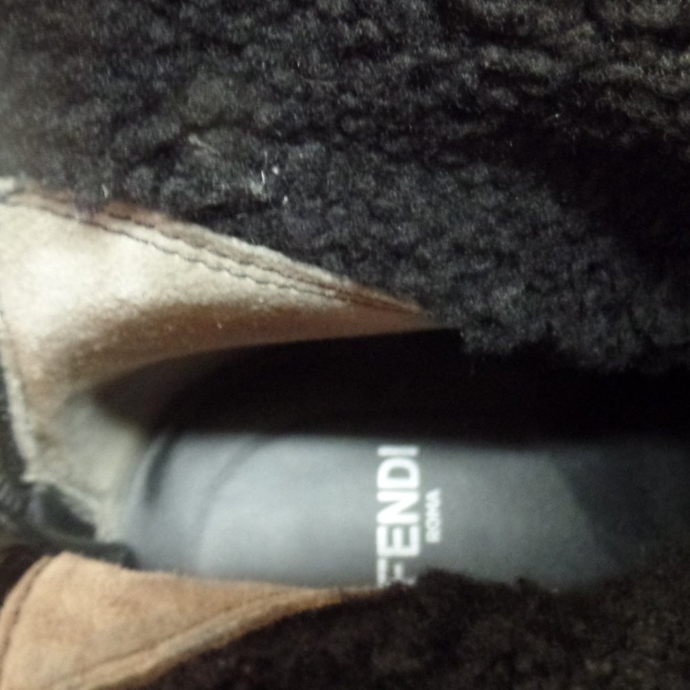 Fendi Caroline Fur Trimmed Buckle Accent Black Leather Boots Sz 39.5 or US Sz 9 - Picture 10 of 16
